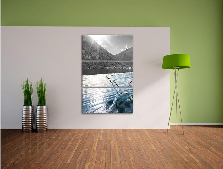 Pixxprint Ruhiger See im Winterwald als Leinwandbild/Grösse: 3 Teilig (120x80) cm/Wandbild/Kunstdruc