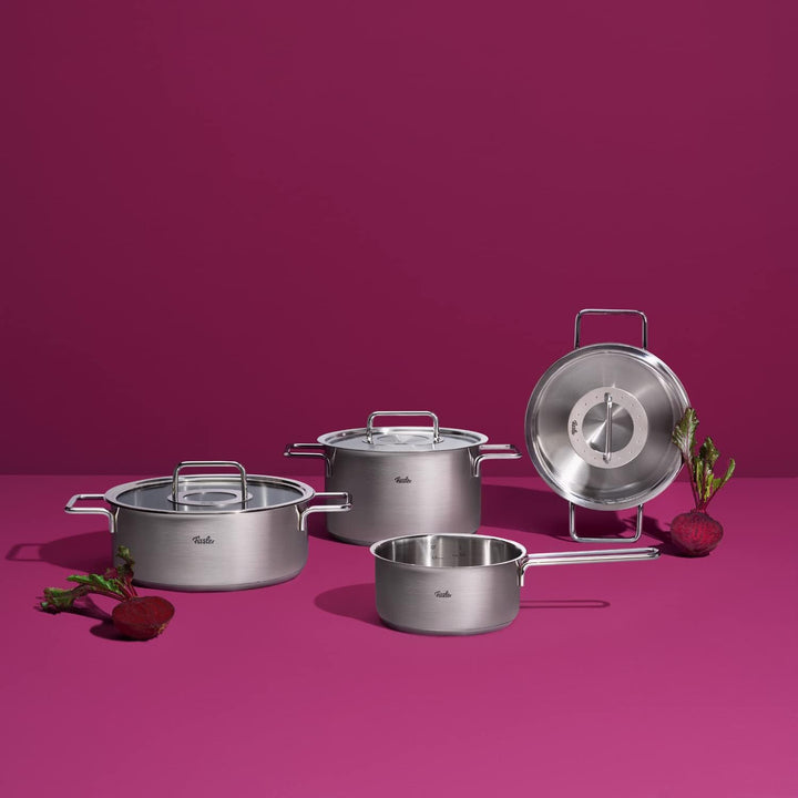 Fissler Pure Collection / Edelstahl-Stielkasserolle (Ø 16 cm, 1,4L) inkl. Schüttrand, Innenskalierun