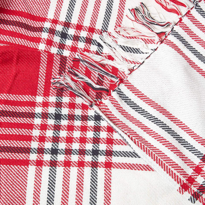 Homescapes grosse Tagesdecke mit Tartan-Muster, Sofa-Überwurf 225 x 255 cm mit Fransen, weiche Wohnd