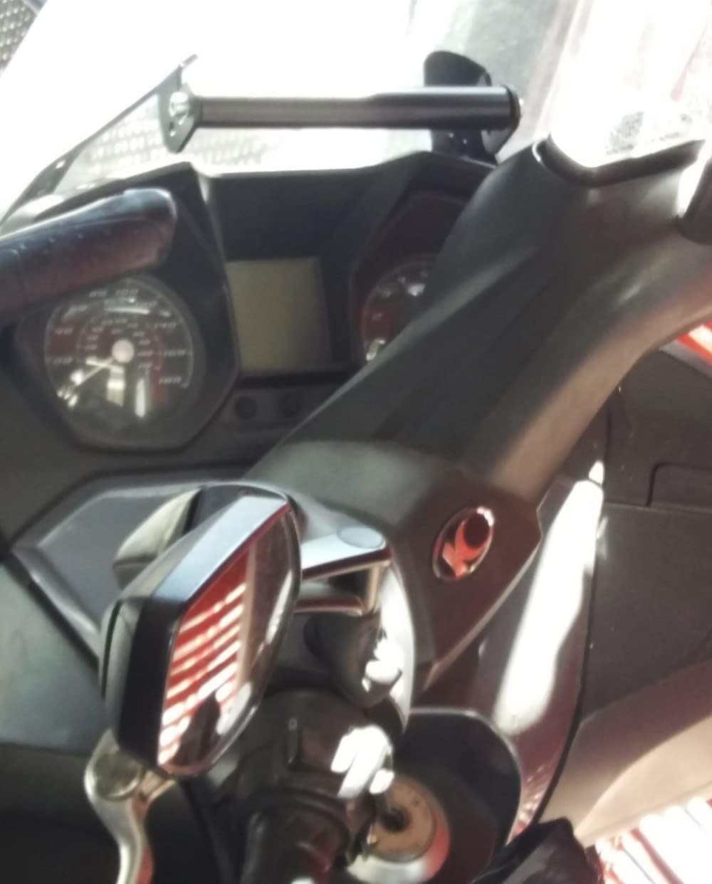 Cockpit-GPS-Halterung für Kymco Downtown 350i / 125i 2015-2022