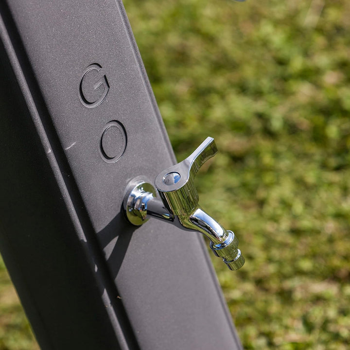 Gre DSM19 - Solardusche für den Aussenbereich. Gartendusche aus Polyethylen mit einem Fusswasserhahn