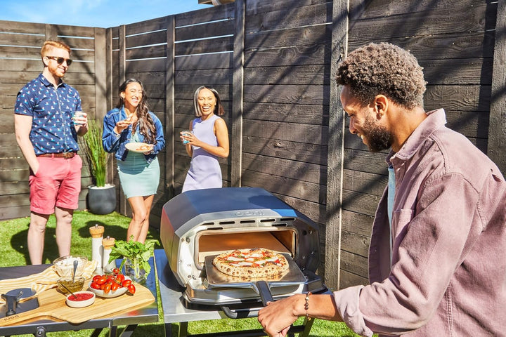 Ooni Pizzaschaufel 30 cm – Pizzaschieber aus superglattem Aluminium mit langem Griff – Pizzaschaufel