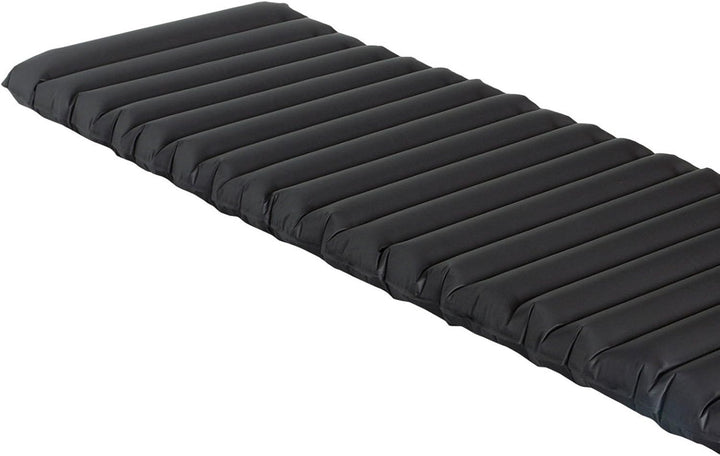 High Peak Matte Dayton, aufblasbare Leichtgewicht-Luftmatratze, integrierte Fusspumpe, Isomatte, für