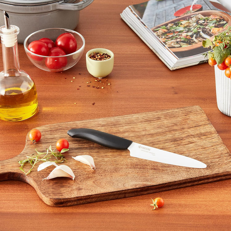 KYOCERA - GEN Series -Tomatenmesser mit Hochleistungs-Keramikklinge | extrem scharf | ultraleicht |