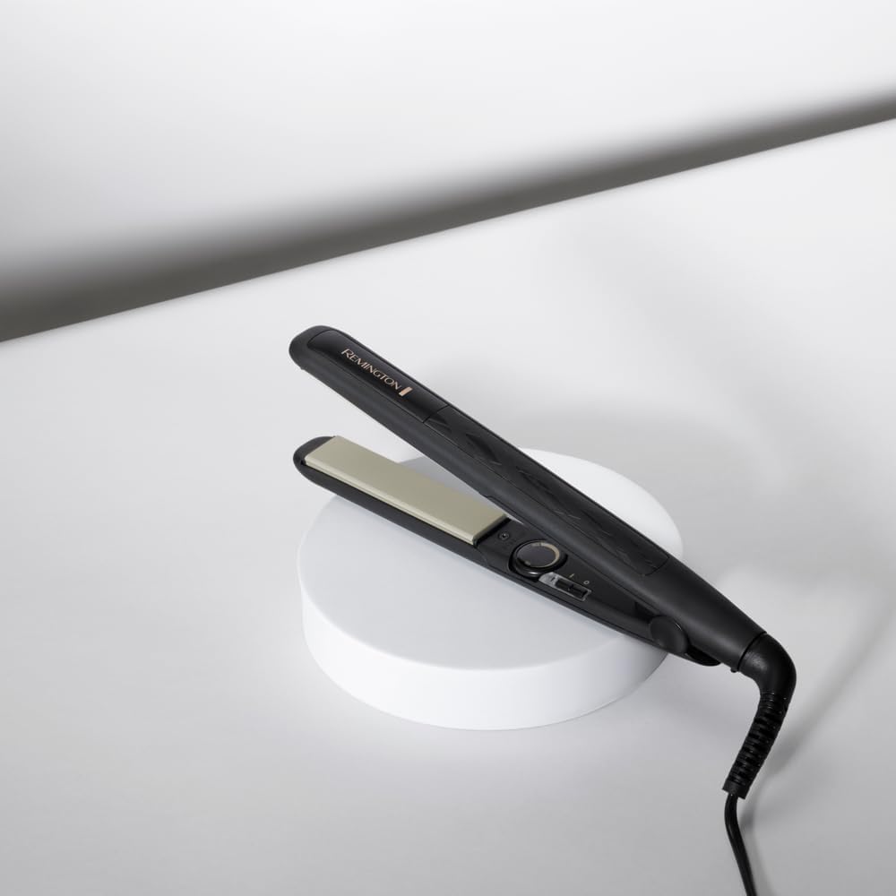 Remington Glätteisen Ceramic Straight (4-facher Schutz: antistatische Keramik-Turmalin-Beschichtung