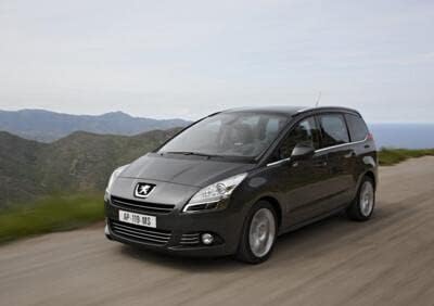 Fussmatten für Peugeot 5008 1. ab 2009 bis 2017, passgenau, rutschfest, Absatzschoner aus verstärkte