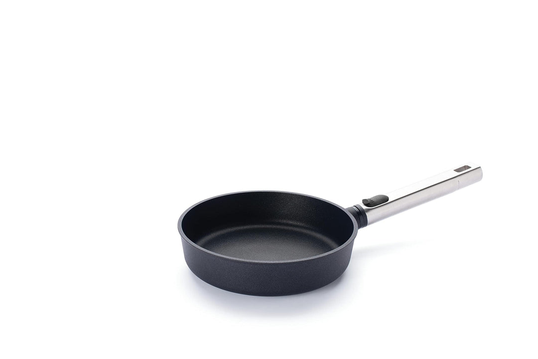 Woll Diamond Logic XR Pro Flachpfanne - Induktiv -, Ø 20 cm, 5 cm hoch, mit abnehmbarem Edelstahlsti