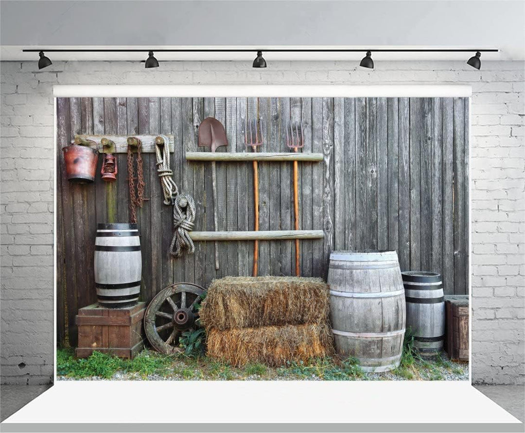 Renaiss 3x2.5m Landschaft Bauernhaus Scheune Hintergrund Fass Heuballen Heugabel Wagon Wheel Western