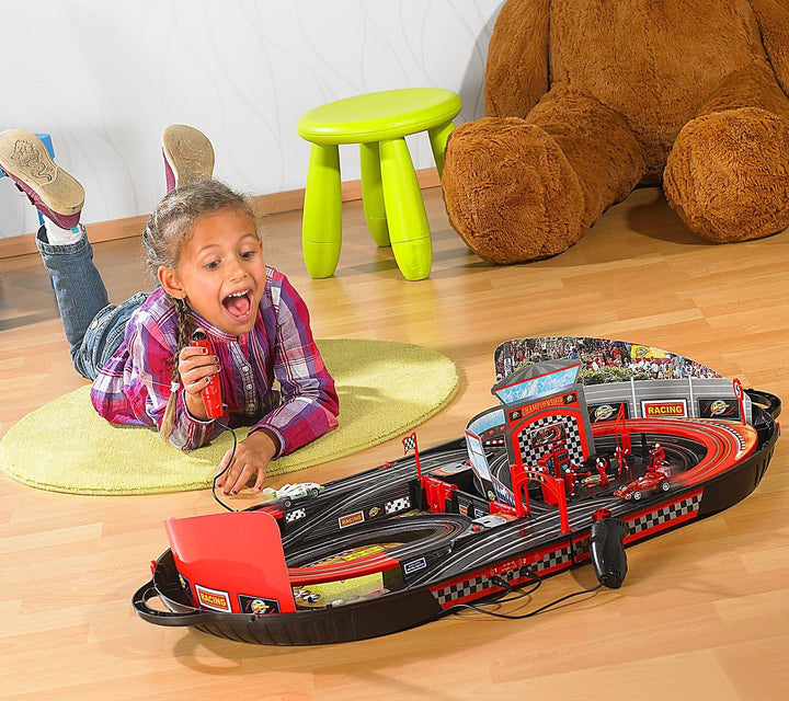 Playtastic Autorennbahn: Portable Rennbahn im Koffer - Komplett-Set mit 2 Autos (Kofferrennbahn, Ren