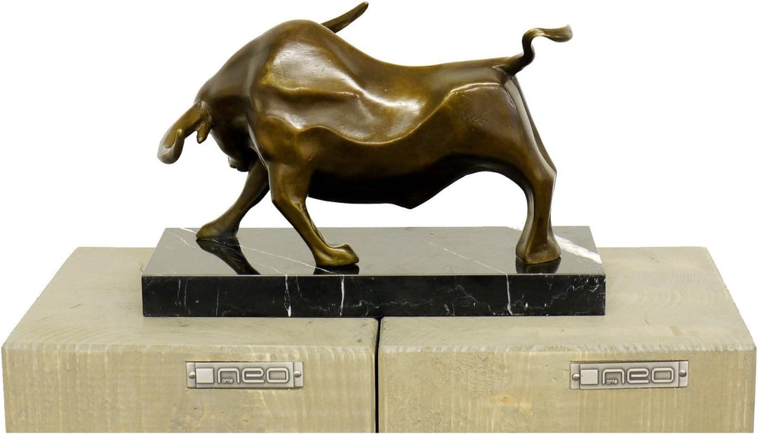 Kunst & Ambiente - Moderne Bronzefigur - Kraftvoller Stier - signiert von Milo - Echte Bronze - Stie