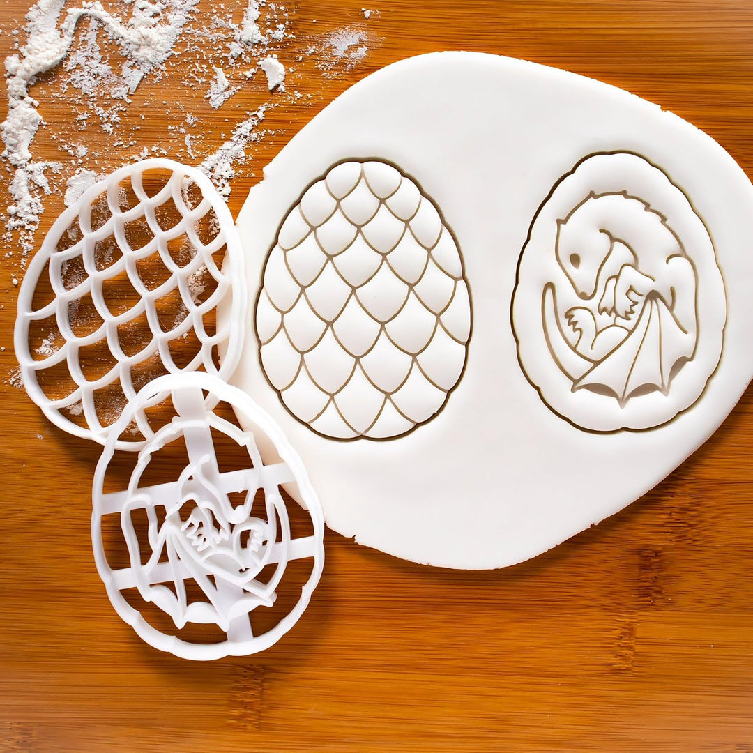 2er Set Dracheneier Ausstechformen (Formen: Drachenei und Drachenfötus), 2 Teile, Bakerlogy