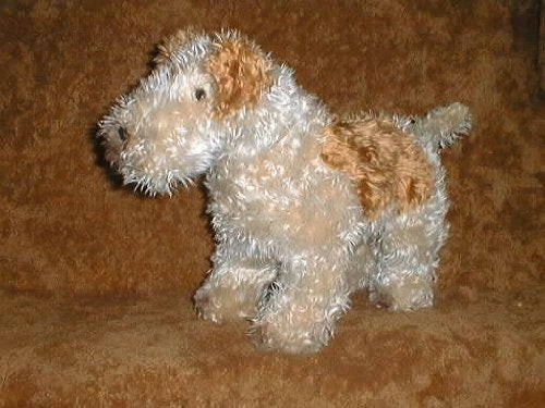 EBO 48036 - Foxterrier, stehend, 36 cm lang,