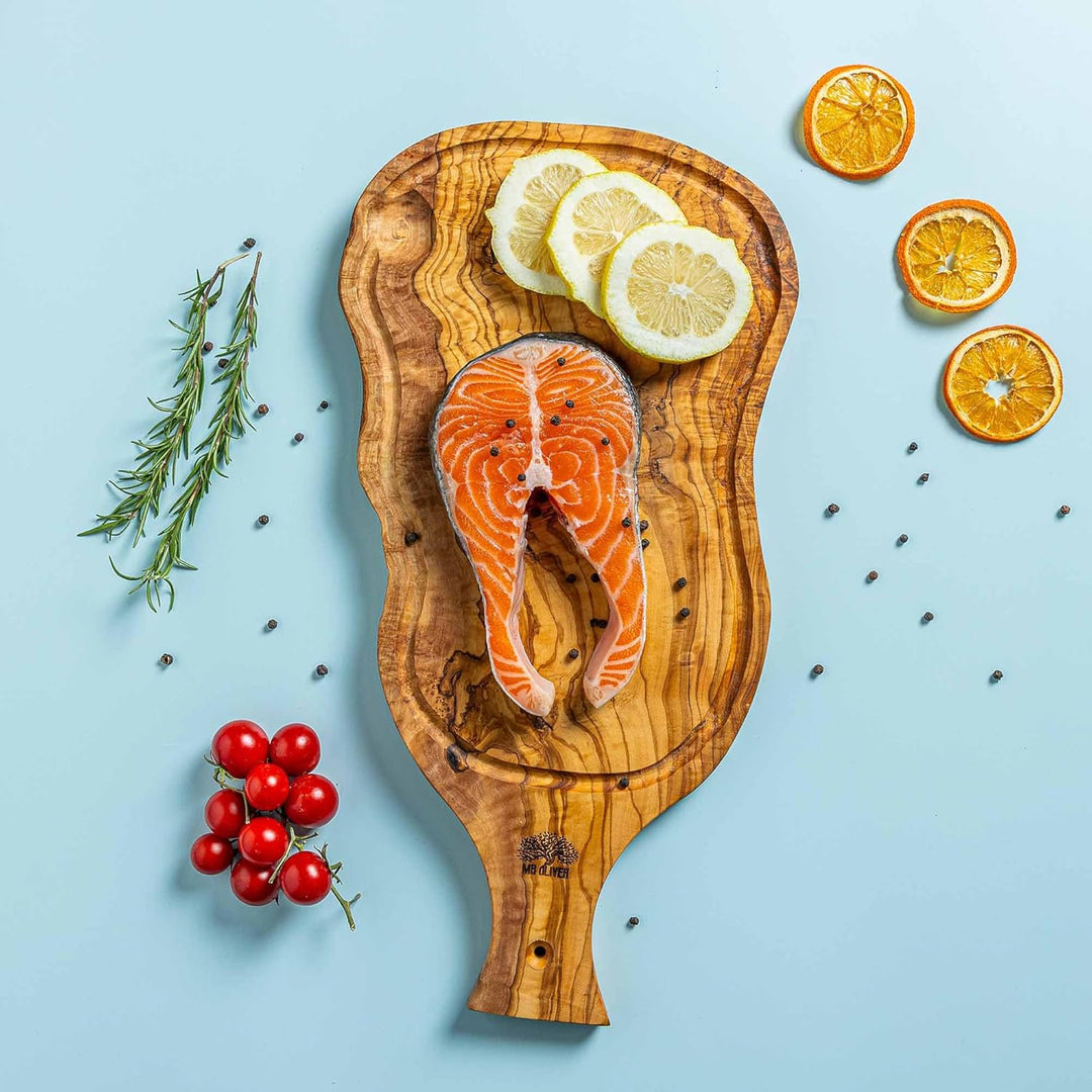 MrOliver® Venus – Schneidebrett aus natürlichem Olivenholz – professionelles Küchenbrett – Design-Zu