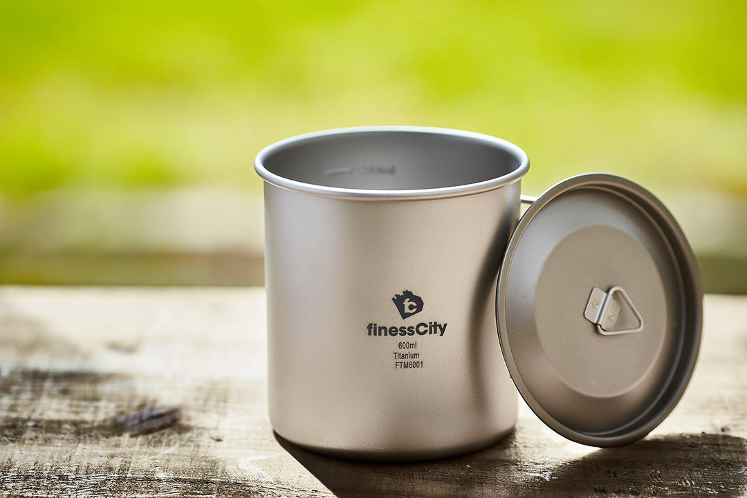 Titanbecher Campingbecher mit Messmarken, Extra stark Ultraleicht (Ti), gesunder &amp; umweltfreundliche