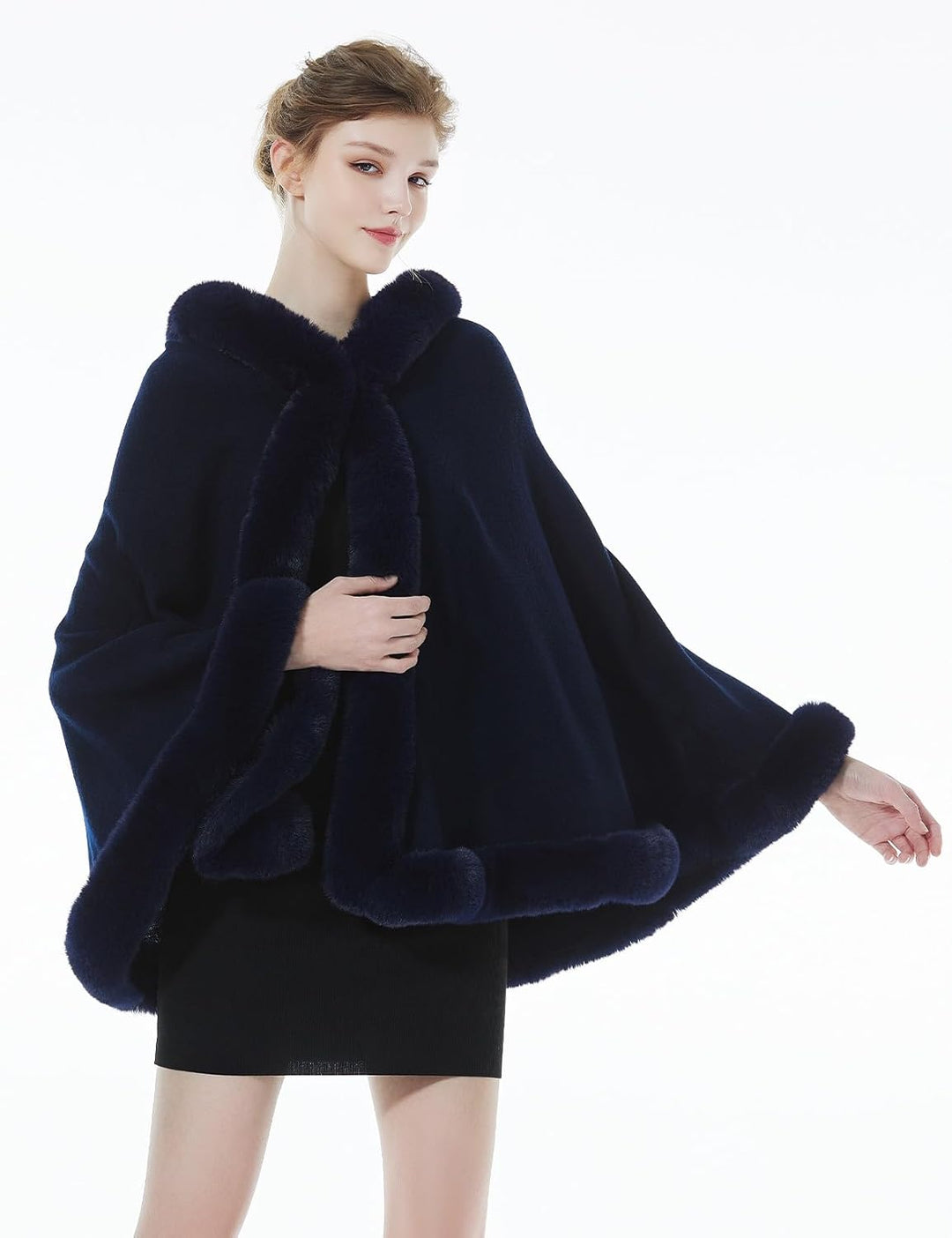 BEAUTELICATE Damen Kunstpelz Strick Poncho Cape mit Kapuze Warm Umhang Cardigan Stola Brautjacke für