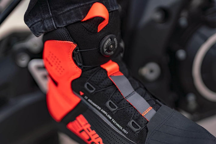SHIMA EDGE, Motorradschuhe für Männer - Verstärkte Strassenreitschuhe mit ATOP-Verschlusssystem Vent