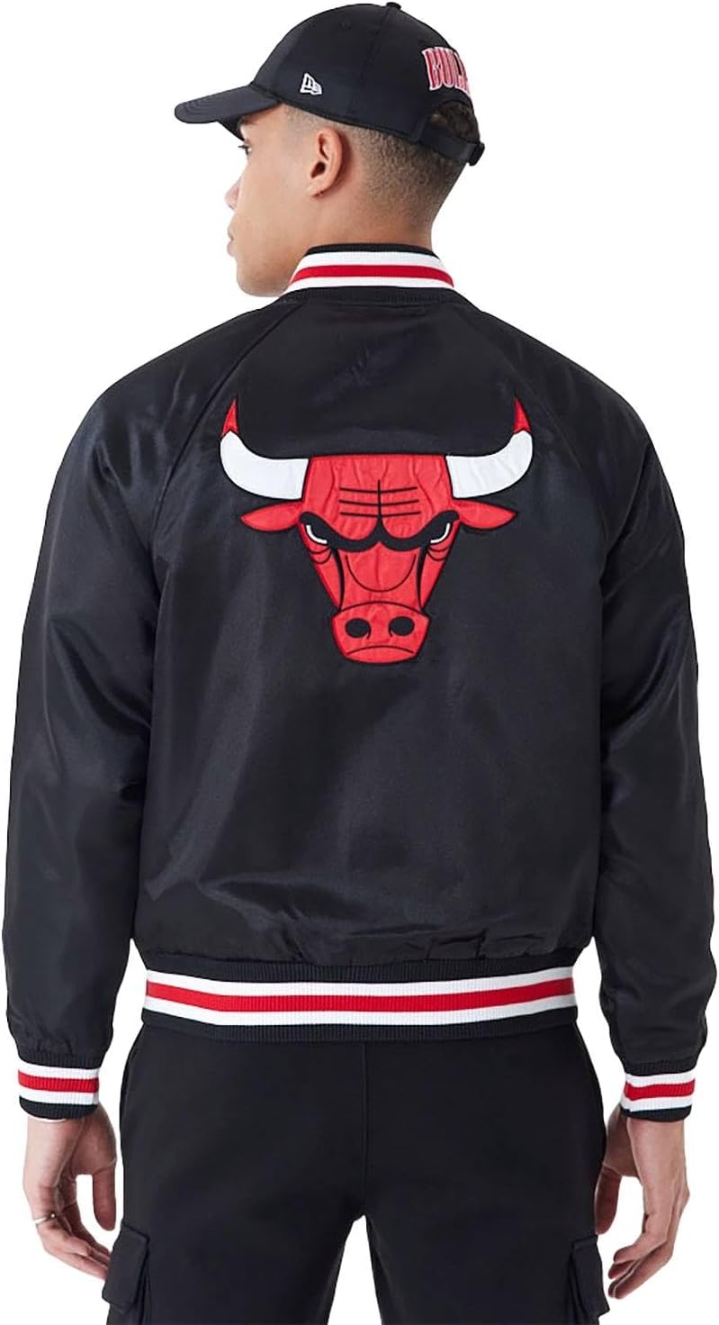 New Era NBA Applique Satin Chicago Bulls Jacke Bomberjacke schwarz, M