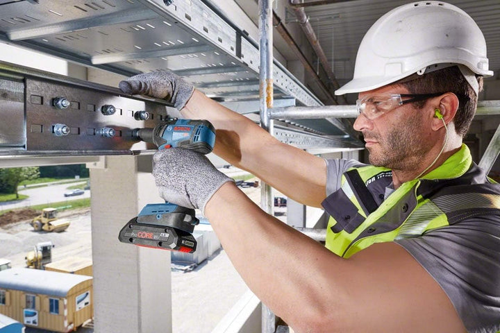Bosch Professional 18V System Akku Drehschlagschrauber GDS 18V-200 C (max. Drehmoment 200Nm inkl. Ei
