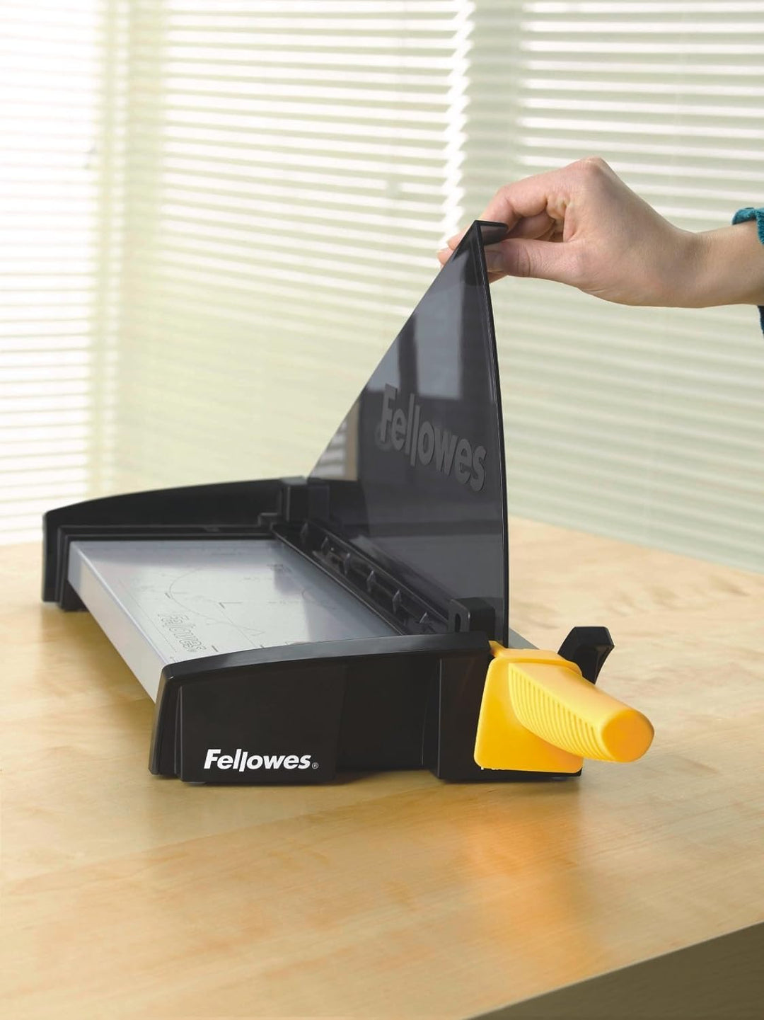 Fellowes Kleinbüro Hebelschneidemaschine Fusion A3 schwarz/metallic, A3