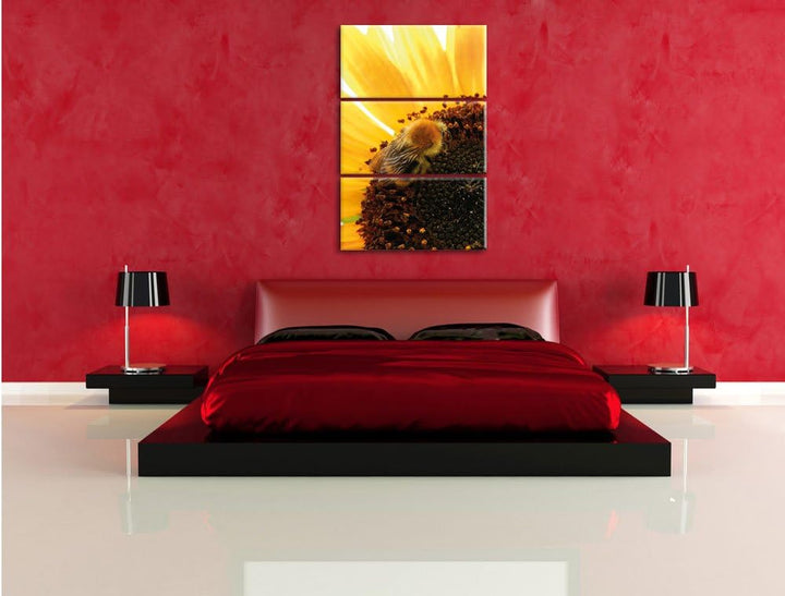 Pixxprint Biene auf Sonnenblume als Leinwandbild - Grösse: 3-Teilig (120x80cm) - Wandbild - Kunstdru