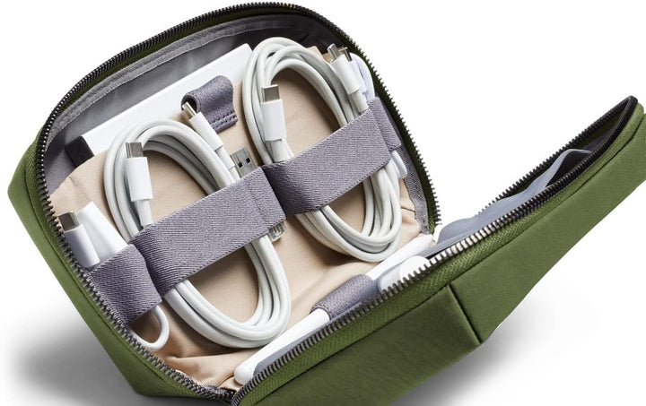 Bellroy Tech Kit, Etui mit Reissverschluss für Tech Accessoires (Akku, Ladegerät, Kabel, Kopfhörer)