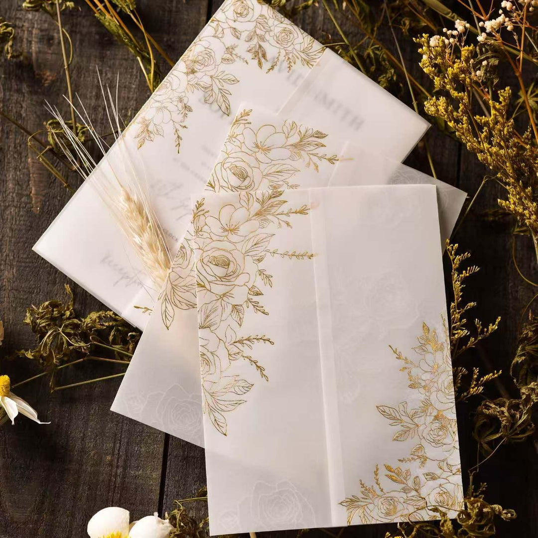 Puremigo 50 Stück vorgefaltete Pergamentumhüllen für 12,7 x 17,8 cm Einladungen – Goldfolienmuster –