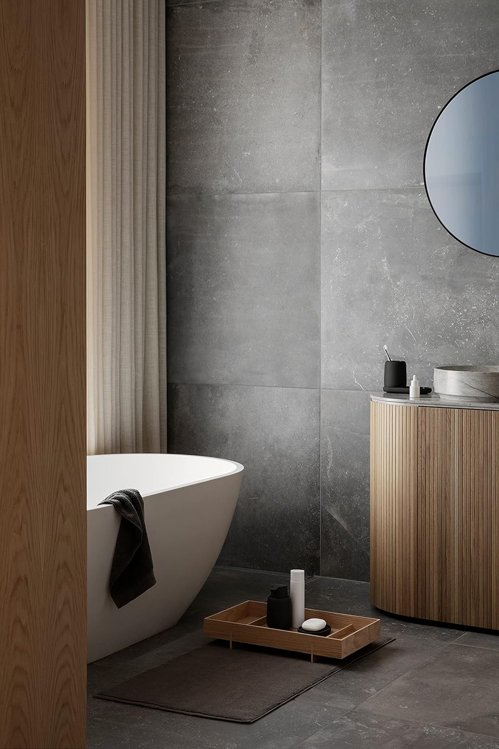 Blomus -SONO- Seifenspender aus Keramik, Magnet, Seifendosierer in edler Optik, mattiert, hochwertig