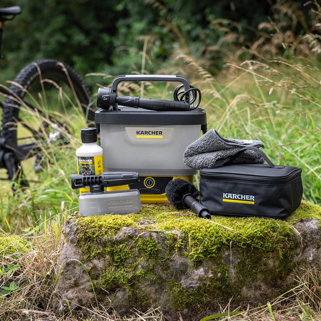 Kärcher Mobile Outdoor Cleaner OC 4 + Bike Kit, Fördermenge: 2 l/min, Gewicht: 3,1 kg, Wassertank: 8