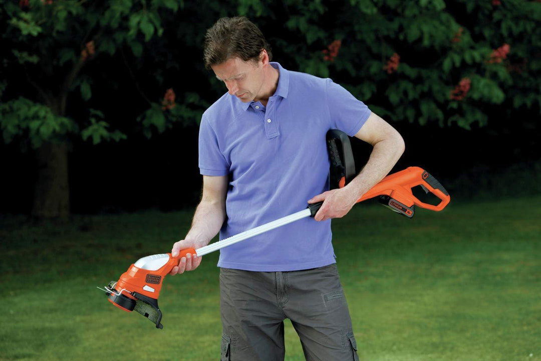 Black+Decker Akku-Rasentrimmer (18V 2,0Ah Li-Ion, Schnittbreite 23 cm, Zweithandgriff, Kantenschneid