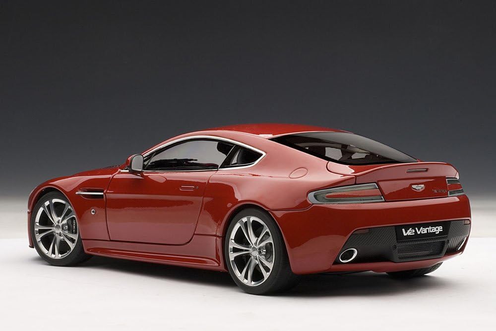 Unbekannt Aston Martin V12 Vantage 2010 (RED) AutoArt 1:18