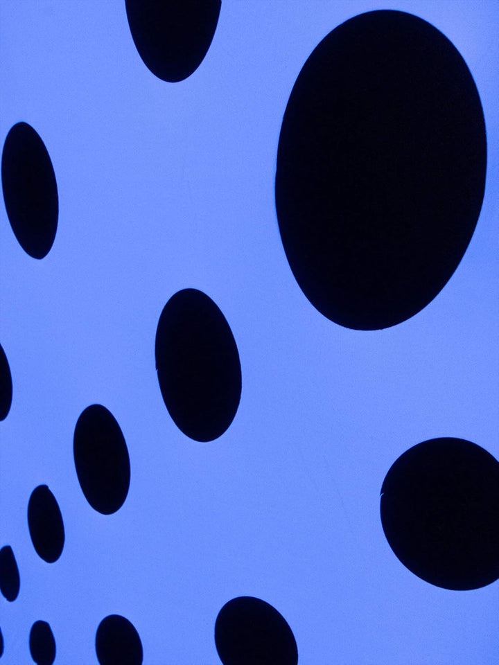 PSYWORK Schwarzlicht Segel Spandex | Mandala Dots | Weiss | 3 x 3m | UV-aktiv | Leuchtend | Wandtuch