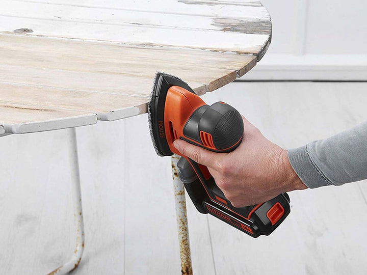 Black+Decker Akku-Dreieckschleifer Mouse ( 1.5 Ah, inklusive 400 mA Ladegerät, Fingerschleifer-Aufsa