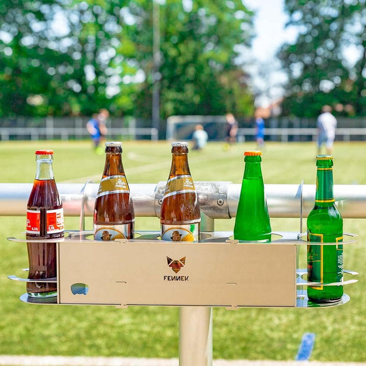 FENNEK Keeper | Getränkehalter aus Edelstahl | mit Flaschenöffner | Perfekt für Fussball- und Tennis