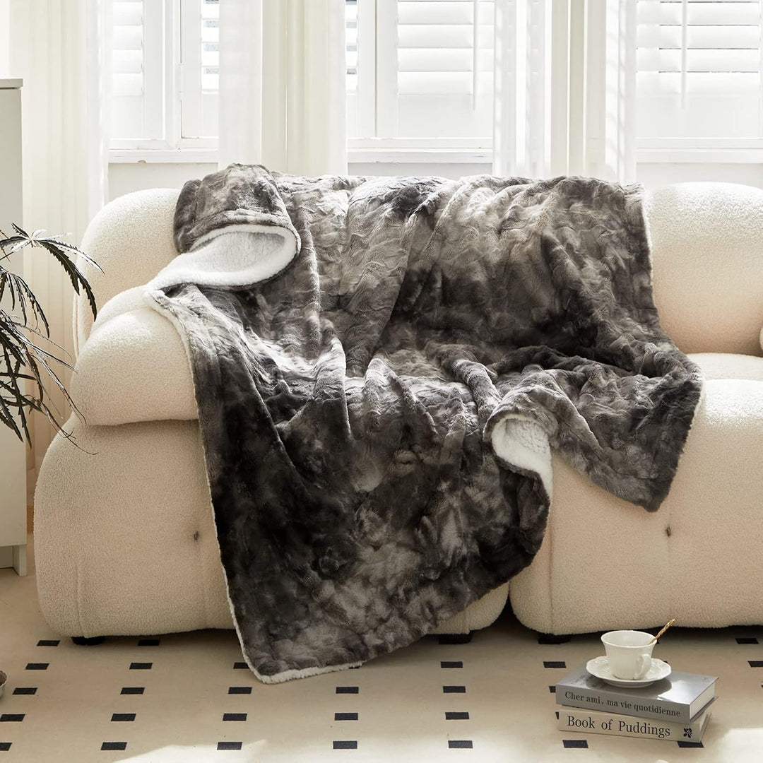 Wajade Kunstfelldecke – Sherpa Schafdecke – Comfort Luxuriöse Flauschige Kuscheldecke – weiche Decke