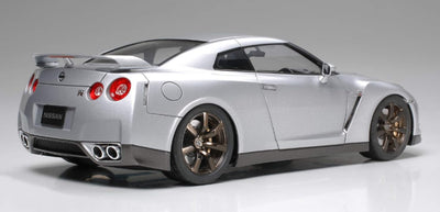 TAMIYA 300024300 Nissan GT-R Strassenversion Automodell Bausatz 1:24, Mittel