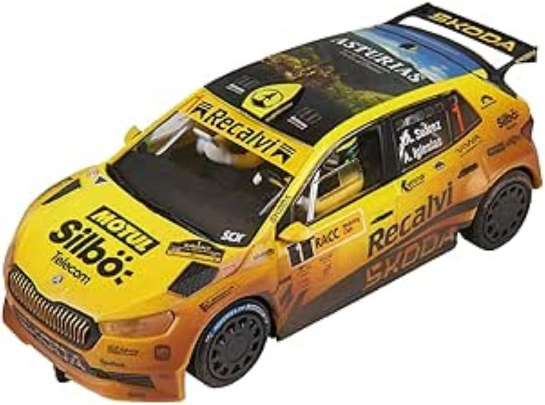 SCALEXTRIC - Rennfahrzeug Advance - Slotauto - Massstab 1:32 (Skoda Fabia WRC2 - Suárez Mud Effect R