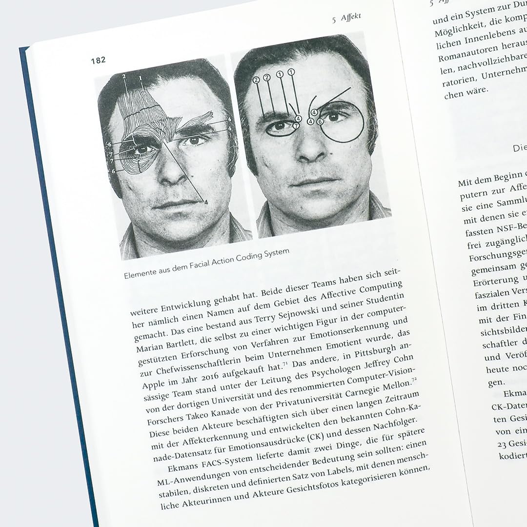 Atlas der KI: Die materielle Wahrheit hinter den neuen Datenimperien, Gebundenes Buch