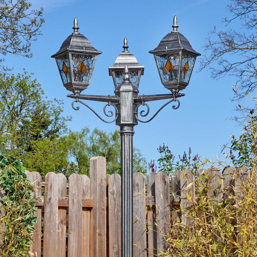 HOFSTEIN Kandelaber Naofe, Aussenwegeleuchte aus Metall/Glas in Schwarz/Silber/Klar/Orange, Wegebele