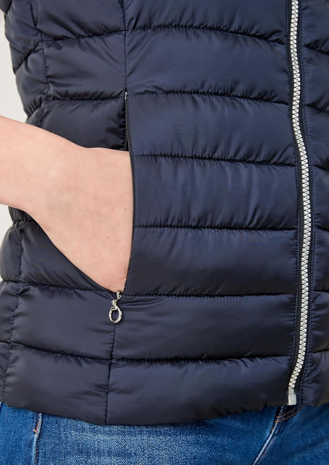 s.Oliver Herren Steppweste – Slim Fit, leicht gefüttert, Stehkragen – Funktional für Outdoor, Überga