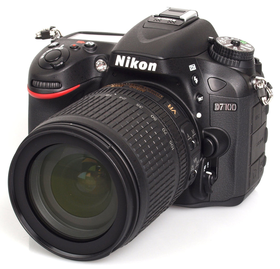 Nikon D7100 SLR-Digitalkamera (24 Megapixel, 8 cm (3,2 Zoll) TFT-Monitor, Full-HD-Video) Kit inkl. A