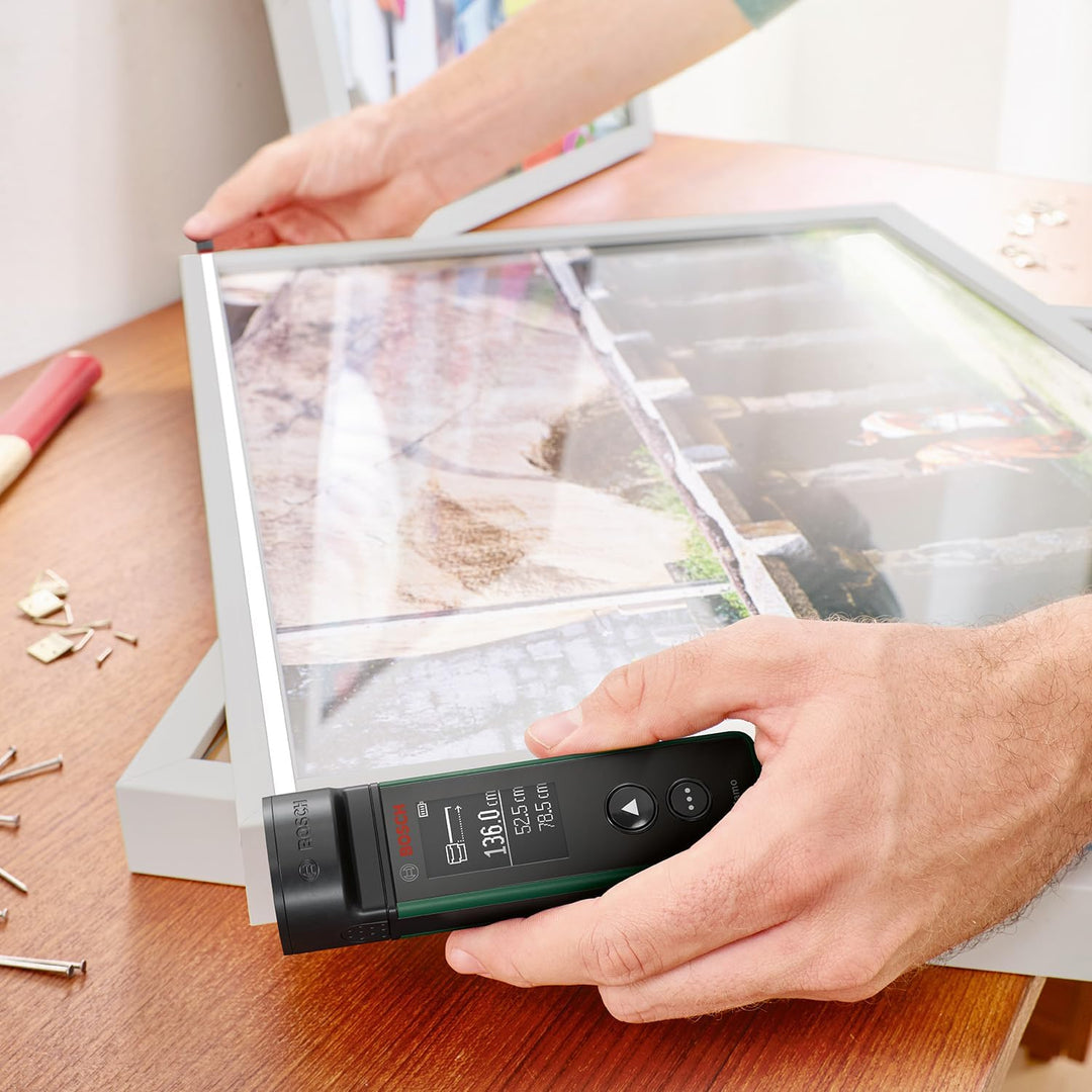 Bosch Laser-Entfernungsmesser Zamo der 4. Generation mit 3 Adaptern (einfaches und präzises Messen b