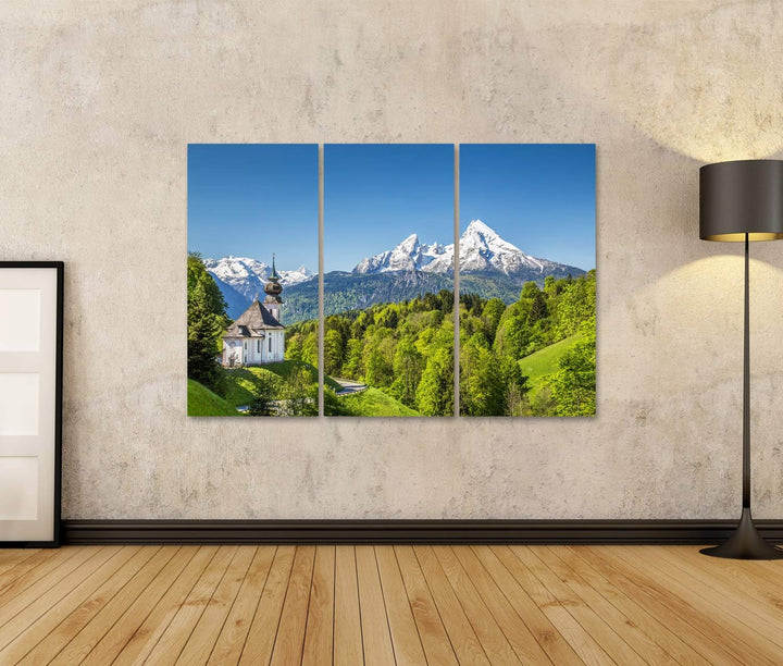 islandburner Bild auf Leinwand Schöne Berglandschaft In Den Bayerischen Alpen Mit Wallfahrtskirche M