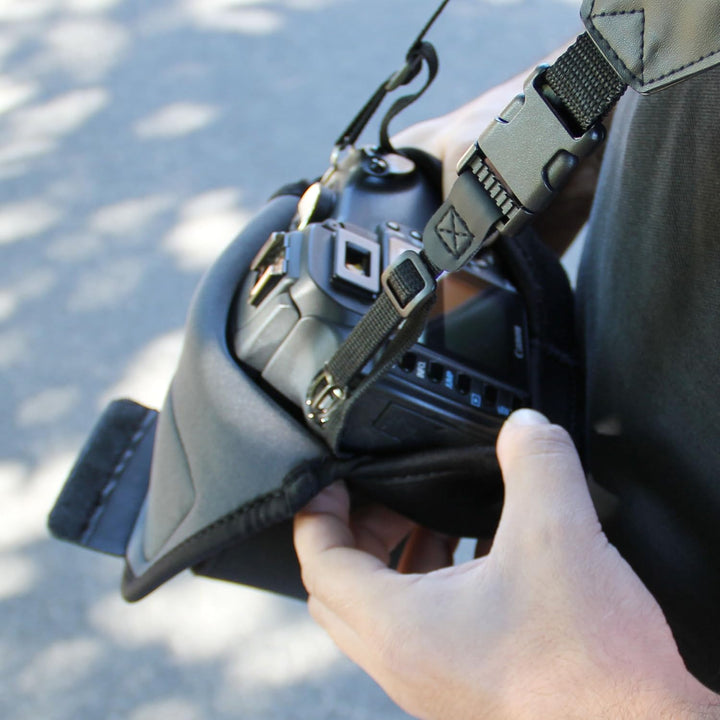USA GEAR DSLR Kameratasche Klein für Spiegelreflexkameras, SLR-Kamerahülle mit Neoprenschutz, Gürtel