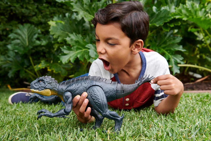 Jurassic World HCB03 - Kampfaction Scorpios Rex mit Geräuscheffekt, Camp Cretaceous mit beweglichen