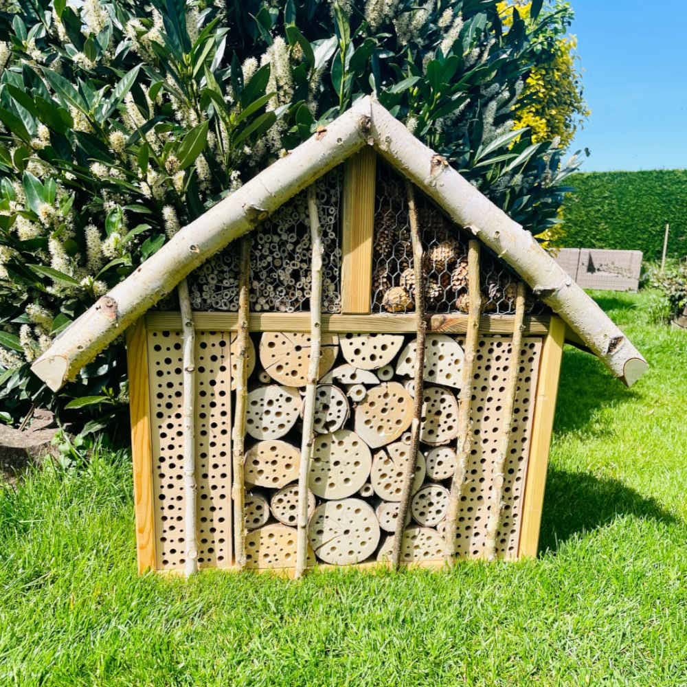 DARLUX handgefertigtes exclusives Insektenhotel XXL Wildbienen-Nisthilfe I nach NABU Empfehlung I 26