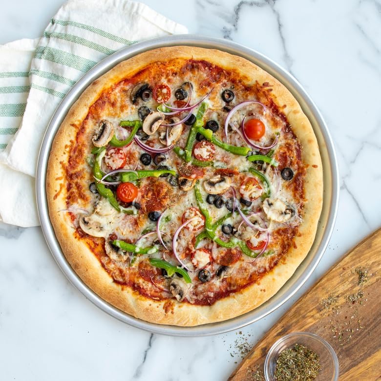 Nordic Ware 46400AMZ Naturals Traditionelle Pizza-Pfanne Pizzablech aus Aluminium, silber, Tradition