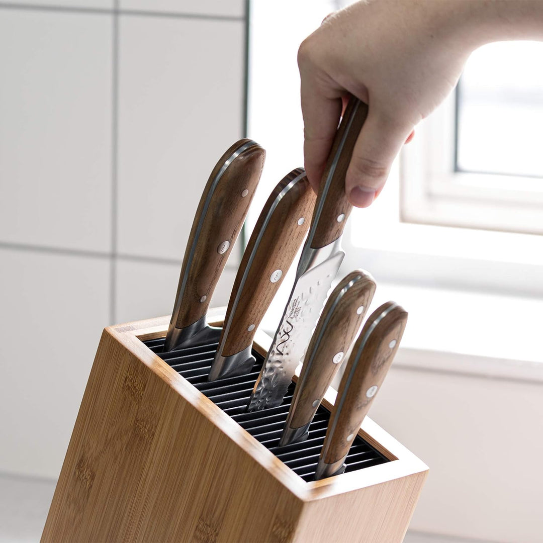 Rockingham Forge Schräger Messerblock Für 20 Messer – Bambus, Für Klingen von 20 cm geeignet, Leeres
