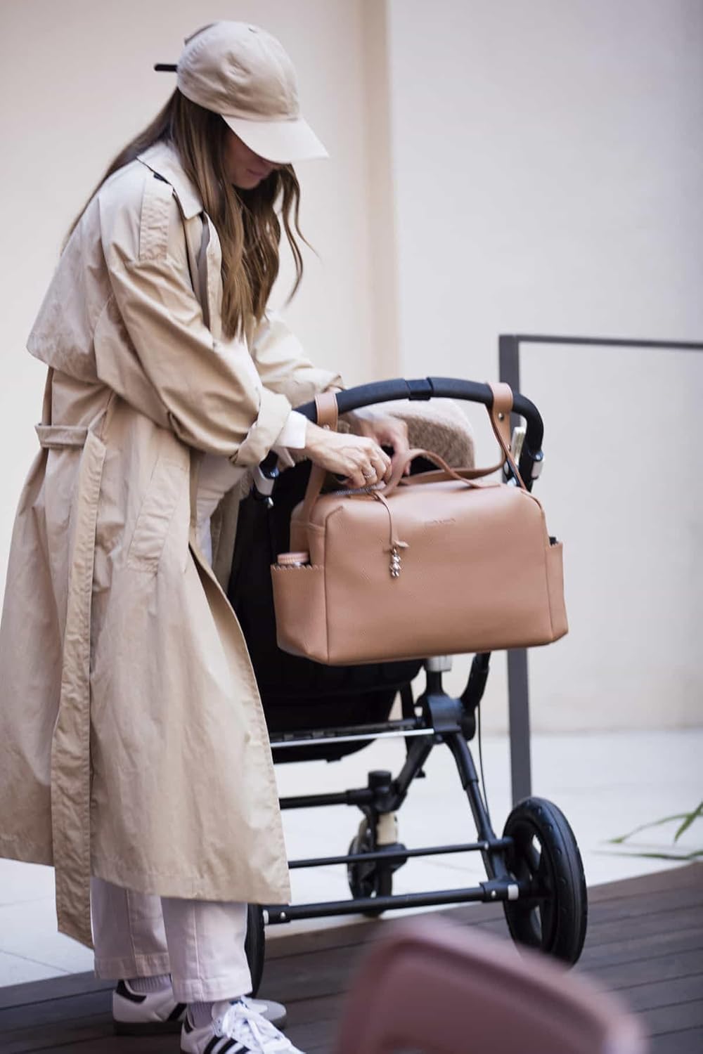 Icon Wickeltasche, Rosa oder Beige oder Grau oder Karamell, Zeitgenössisch