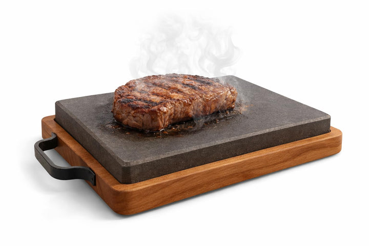 Lavastein Grillplatte mit Holztablett 27x18 cm – Heisser Stein für Steak & Fleisch – BBQ Servierplat