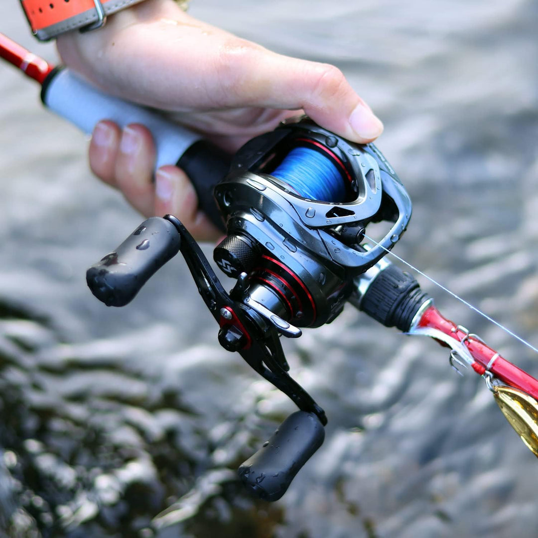 Sougayilang MAX Baitcasting Rolle 8.0:1 High Speed Gear Ratio Angelrolle 18LB Kohlefaser Drag Baitca